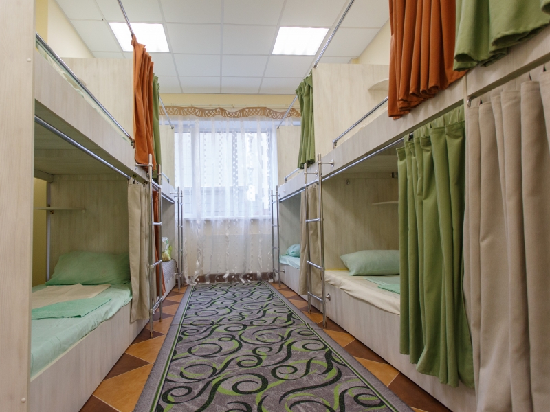 10 - ти местный общий номер в RE hostel